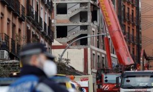 Fotografía tomada del edificio de la calle Toledo en Madrid, seis días después de la explosión de gas en la que fallecieron cuatro personas.