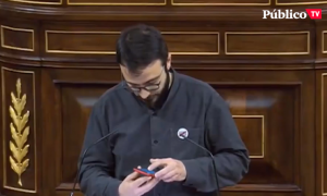 Pablo Hasél suena en el Congreso de los Diputados el día de su detención