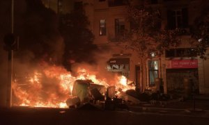 Aldarulls durant la manifestació en suport a Pablo Hassel a Barcelona.