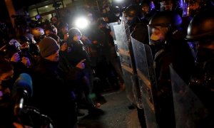 Centenares de personas se manifiestan esta tarde en la plaza Tetuán de Barcelona para pedir la libertad del rapero Pablo Hasél.