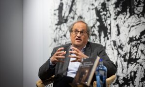 El expresidente de la Generalitat de Catalunya, Quim Torra, presenta su libro 'Les hores greus. Dietari de Canonges' en la Llibreria Ona en Barcelona, a 15 de marzo de 2021.