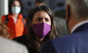 La ministra de Igualdad, Irene Montero, a la llegada a la sede de la Diputación de Córdoba, para participar en la conferencia 'Conciliación y corresponsabilidad: Plan Corresponsables, políticas del Gobierno. Córdoba a 18 de marzo del 2021.