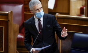 24/03/2021.- El ministro del Interior, Fernando Grande-Marlaska, interviene en una nueva sesión de control al Gobierno, la última de Pablo Iglesias antes de abandonar la próxima semana el gabinete de Pedro Sánchez para dedicarse por entero a la campaña en