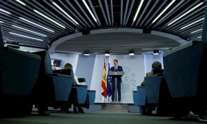 El presidente del Gobierno, Pedro Sánchez, en rueda de prensa tras la reunión del Consejo de Ministros, en el Palacio de la Moncloa. EFE/ Zipi