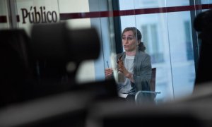 28/04/2021.- La candidata de Más Madrid a la Presidencia de la Comunidad, Mónica García, durante la entrevista con 'Público'. — Fernando Sánchez