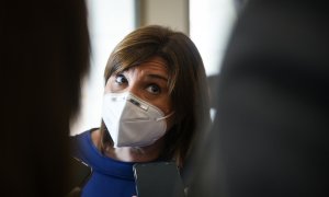 La hasta ahora líder del PPCV, Isabel Bonig, durante una rueda de prensa posterior al acto institucional por el Día de les Corts Valencianes