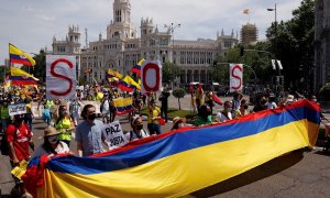 08/05/2021. Miles de personas acuden a la manifestación en apoyo al pueblo colombiano, este sábado en Madrid. - EFE