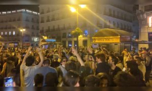"No tengo palabras": Madrid, Barcelona... las calles se inundan de gente de fiesta tras terminar oficialmente el estado de alarma