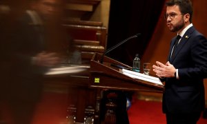 20/05/2021.-El candidato de ERC a la presidencia de la Generalitat, Pere Aragonès, interviene durante la primera jornada del debate de su investidura, esta tarde en el Parlamento de Cataluña. EFE/Alberto Estévez