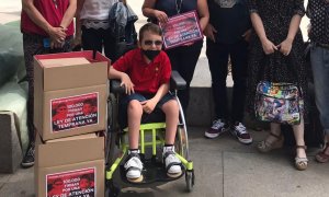 La lucha de Iker, un niño con parálisis cerebral que planta cara al Congreso por la atención temprana universal