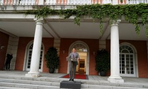 El presidente del Gobierno, Pedro Sánchez, durante su declaración institucional en el Palacio de la Moncloa.