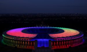 El Olympiastadion se ilumina con los colores LGTBI durante el partido de la Eurocopa 2020 Alemania-Hungría