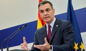 El presidente del Gobierno español, Pedro Sánchez, durante la rueda de prensa ofrecida este viernes en la Representación Permanente de España ante la UE tras su participación en el Consejo Europeo.