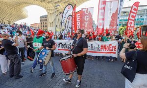 Concentración de archivo de los trabajadores de Caixa Bank