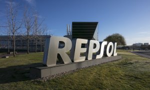 El logo de Repsol en su centro de I+D (Repsol Technology Lab), en la localidad madrileña de Móstoles.