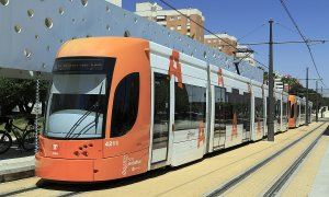 El tren-tramvia d'Alacant.