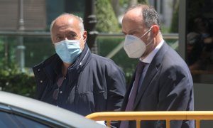 José Luis Moreno sale de la Audiencia Nacional tras quedar en libertad, a 1 de julio de 2021, en Madrid (España).