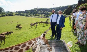 Cabárceno inaugura los dos nuevos terrarios para las cobras reales incorporadas al reptilario del parque