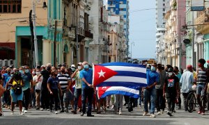 Imagen del pasado domingo de una concentración frente al capitolio de Cuba, en La Habana.