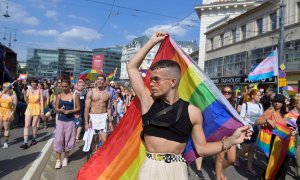 Miles de húngaros se manifiestan en Budapest durante el desfile Orgullo Gay celebrado este sábado 24 de julio.