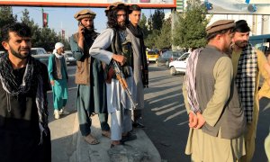 16/08/2021Talibanes en la puerta del aeropuerto de Kabul