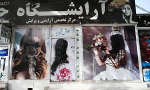 Salón de belleza Afganistán después de la invasión de los talibanes