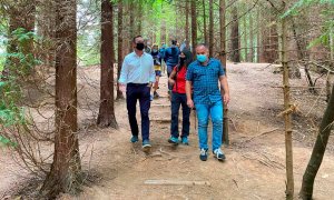 El Gobierno construirá en 2022 una pasarela de acceso al bosque de Secuoyas y un aparcamiento