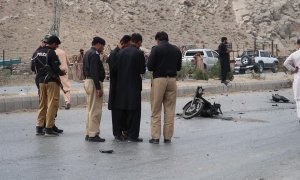 Al menos tres muertos y 20 heridos en atentado suicida talibán en Pakistán.