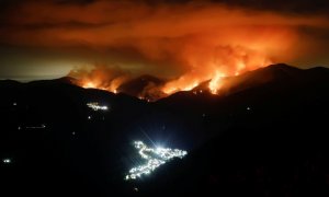 Posos de anarquía - Incendio político en Sierra Bermeja