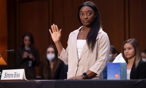 La campeona olímpica Simone Biles ante el Comité Judicial del Senado.