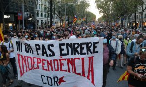 Centenars de persones es manifesten a Barcelona per commemorar el quart aniversari del referèndum de l'1-O.