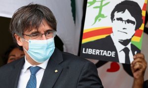 El expresident catalán Carles Puigdemont, a su salida del juzgado de Sardinia (Cerdeña). REUTERS/Guglielmo Mangiapane