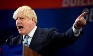 El primer ministro británico, Boris Johnson, pronuncia un discurso en el cuarto día de la Conferencia del Partido Conservador en Manchester.
