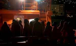 El buque de Salvamento Marítimo Guardamar Polimnia ha rescatado este domingo a cerca de 50 migrantes de origen subsahariano.