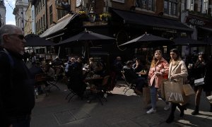 Un pub en el área del Soho de Londres el 16 de abril de 2021.