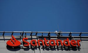 El logo del Banco Santander en sus oficinas en Varsovia (Polonia). REUTERS/Kacper Pempel