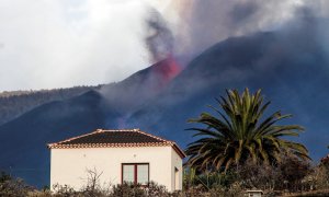 28/10/2021.-  El volcán de Cumbre Vieja, en la isla de La Palma, continúa con su actividad eruptiva después de 39 días.