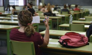 Una estudiante en uno de los exámenes de la selectividad 2021 en la Universidad Politécnica de Valencia, el día del comienzo de los exámenes de selectividad 2021.
