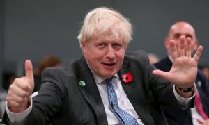 El primer ministro británico, Boris Johnson, gesticula durante una sesión en la COP26 en Glasgow.