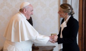 Yolanda Díaz habla en su reunión con el Papa de la importancia de acabar con la precariedad y de fomentar la dignidad del trabajo