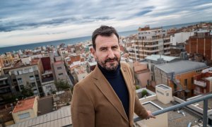 L'alcalde de Badalona, Rubén Guijarro, a la terrassa de l'edifici municipal del Viver.