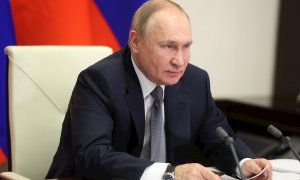 14/12/2021 El presidente ruso, Vladimir Putin, asiste a una reunión con el presidente chino, Xi Jinping vía telemática