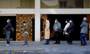 El hilo de un médico en el que explica por qué podríamos estar ante el fin de la pandemia