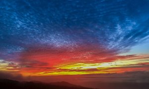 Atardecer del sábado 25 de diciembre en Garafia, La Palma, día en el que se ha dado por finalizada oficialmente la erupción del volcán de Cumbre Vieja.