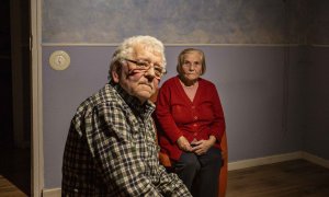 José Antonio Moreno y María Gómez, en su casa de Carabanchel (Madrid) dos día antes de su desahucio.