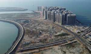 Una vista aérea de los 39 edificios desarrollados por China Evergrande Group  en la isla artificial Ocean Flower Island en Danzhou (provincia de Hainan), sobre los que las autoridades emitieron una orden de demolición. REUTERS