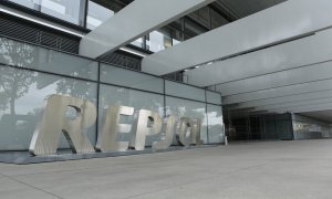 Entrada de la sede corporativa de Repsol, en Madrid.