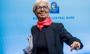 La presidenta del BCE, Christine Lagarde, en la sede de la entidad en Fráncfort, tras su comparecencia ante los medios posterior a la reunión del Consejo de Gobierno. REUTERS/Thomas Lohnes/Pool