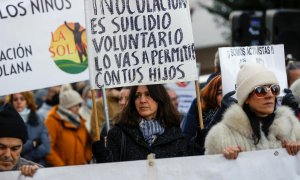 Vista de la manifestación en contra de la obligatoriedad del pasaporte covid, que bajo el lema "Pasaporte hacia la Dictadura" se ha celebrado en Bilbao .