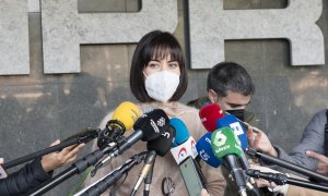 01/02/2022-a ministra de Ciencia e Innovación, Diana Morant, ofrece declaraciones a los medios tras visitar la sede de Hipra, a 4 de enero de 2022, en Amer, Girona, Catalunya, (España).